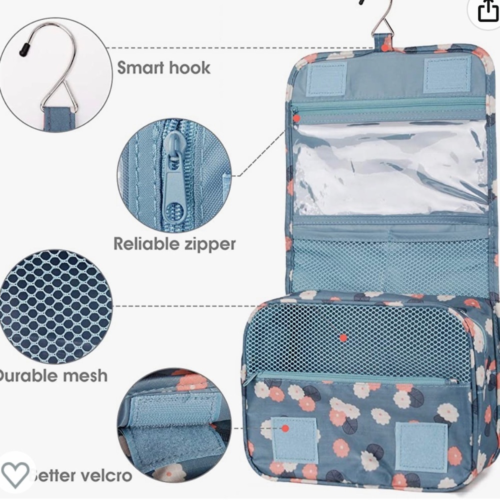 ❤️❤️LAST CHANCE ❤️❤️ Makeup Bag- GUC - several compartments - Picture 11 of 12